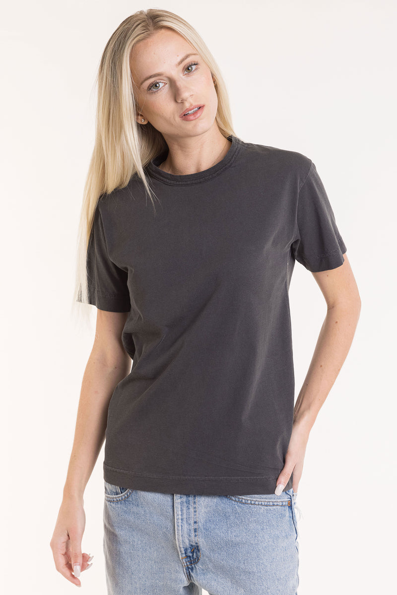bond model wearing a vintage black boxy t-shirt